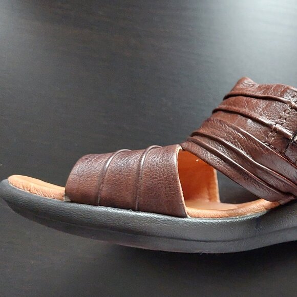 Clark’s Artisan Brown Leather Sandal Women's Size 7.1/2 Medium width. GUC - Picture 5 of 7